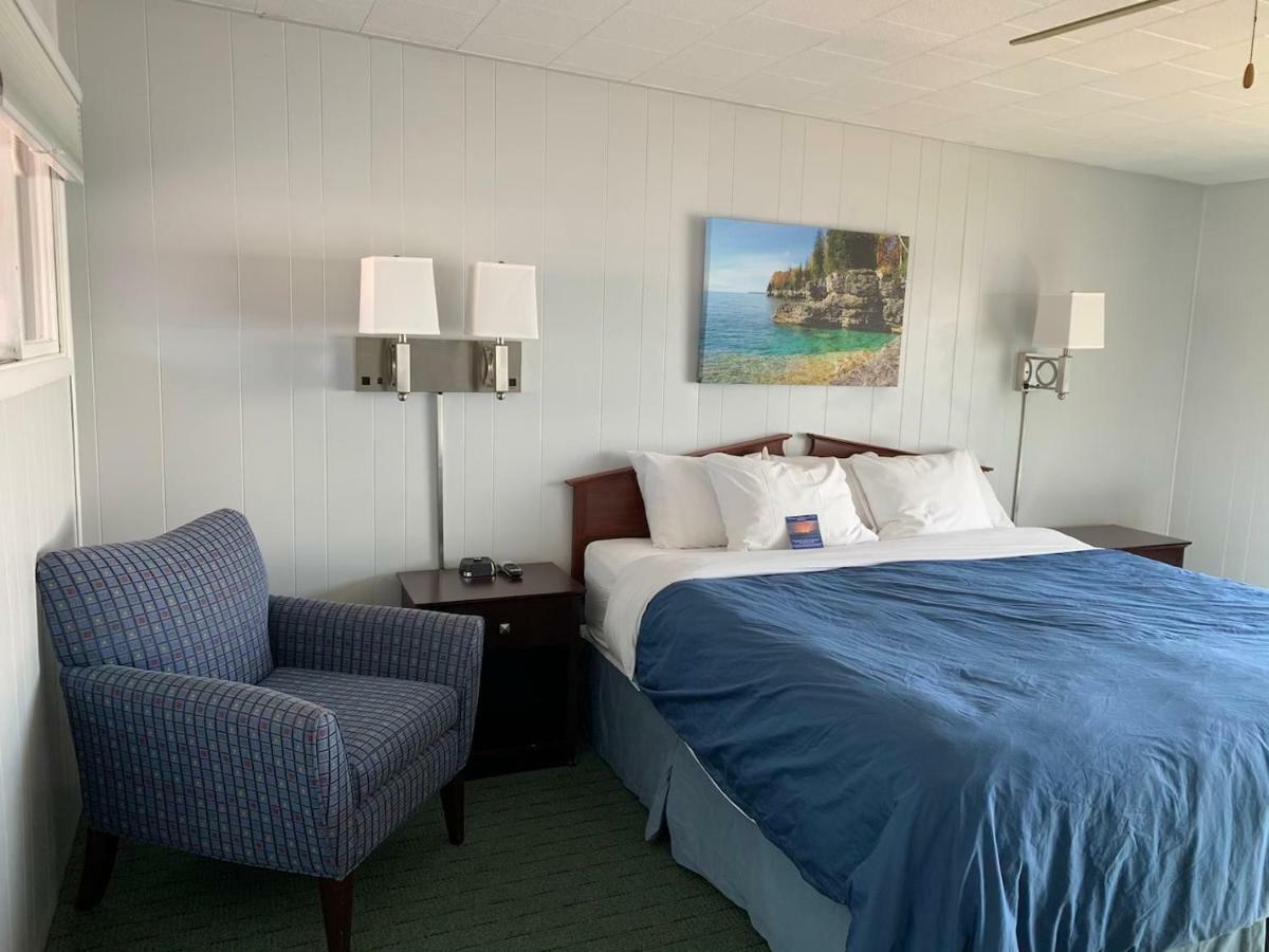Beachfront Inn Baileys Harbor Exterior photo
