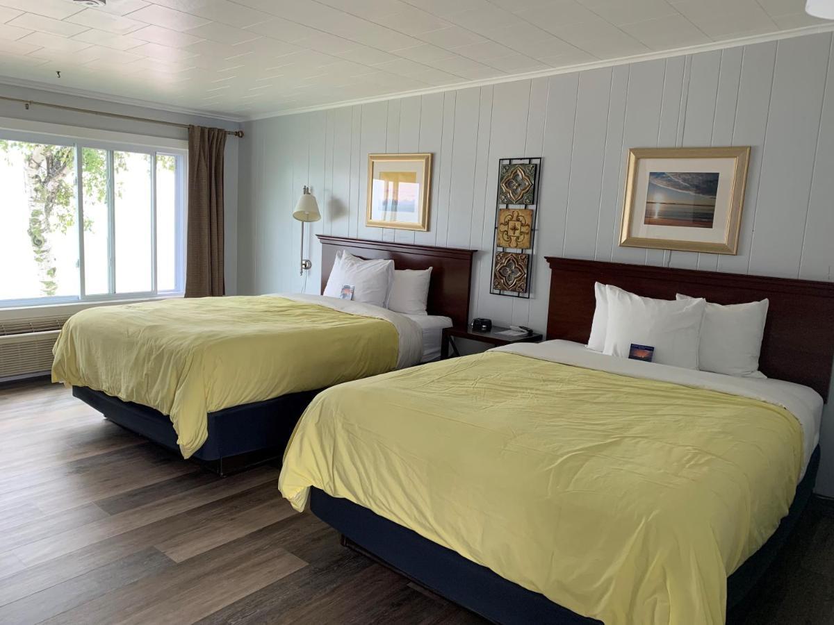 Beachfront Inn Baileys Harbor Exterior photo